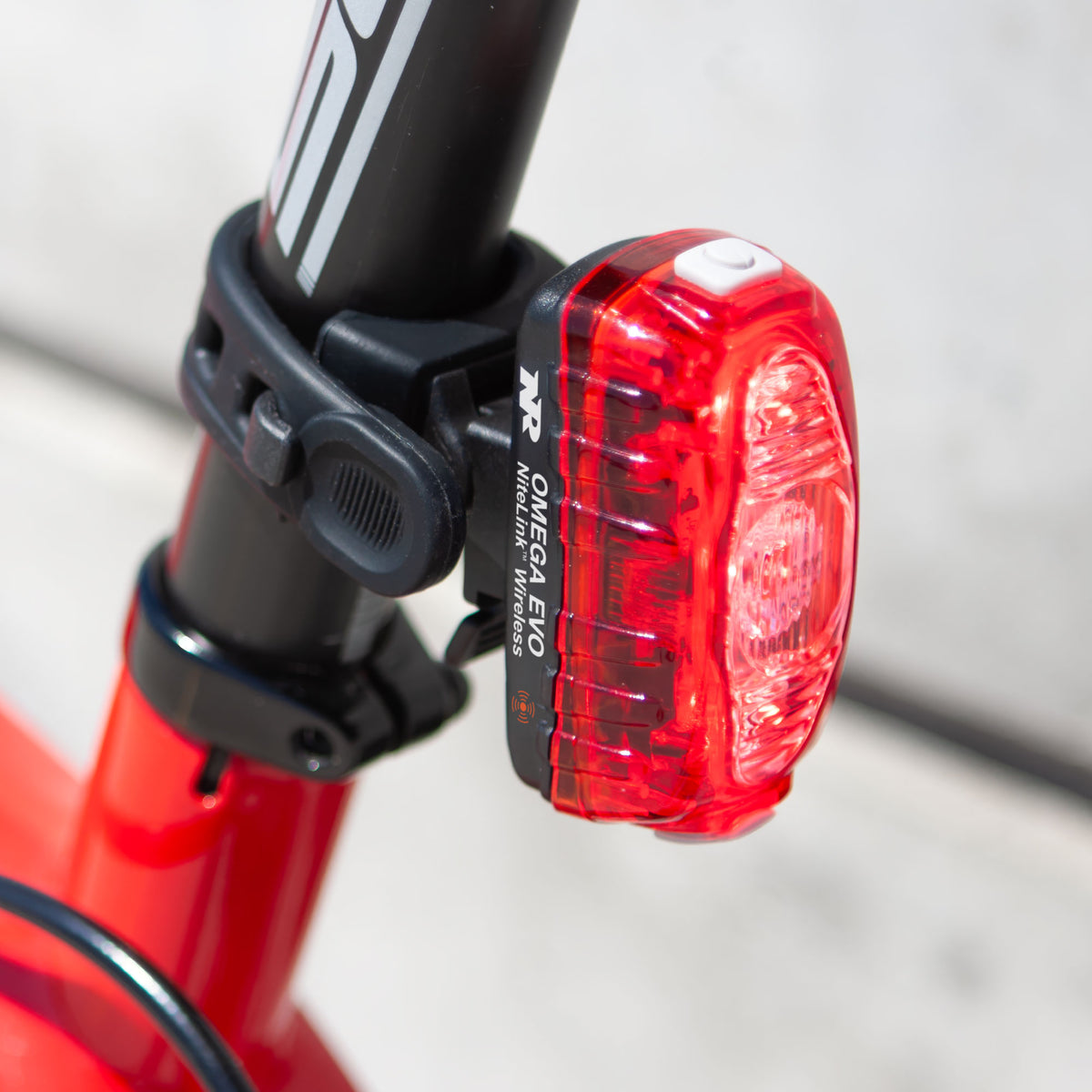 Omega™ 330 EVO Bike Taillight with NiteLink™