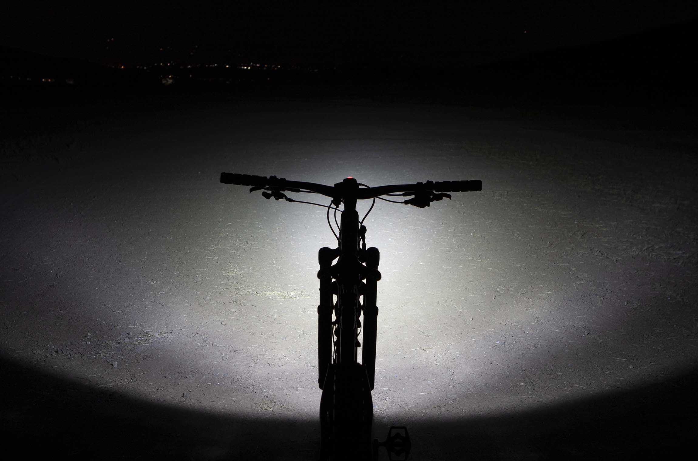 Pro 2200 Race Front Bike Light (4670771724347)