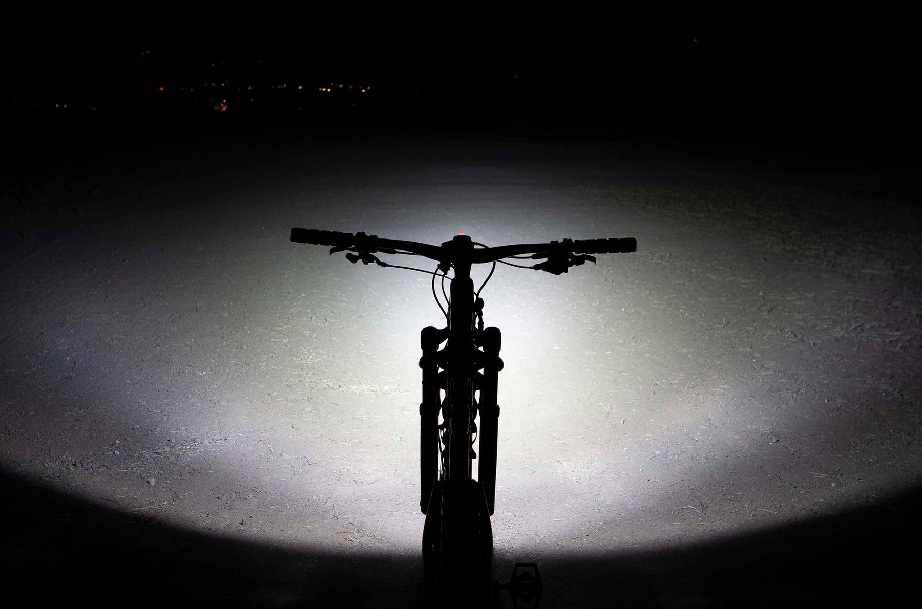 X Rider Light Pro 2200 Enduro (8 Cell) Front Bike Light a Powerful Cycling Headlight ...