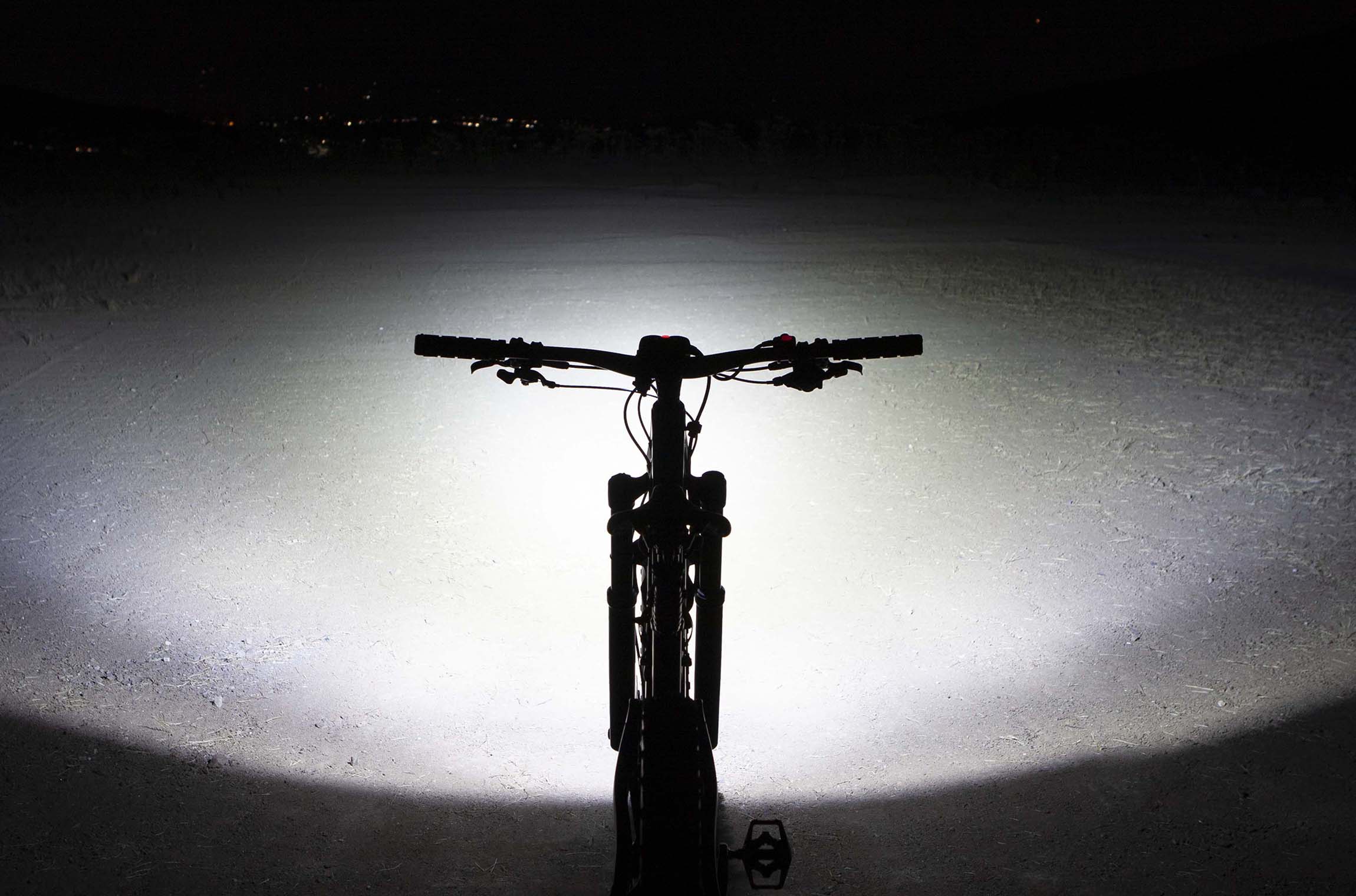 niterider pro 4200 enduro remote powerful beam pattern high mtb front bike light (4670769299515)