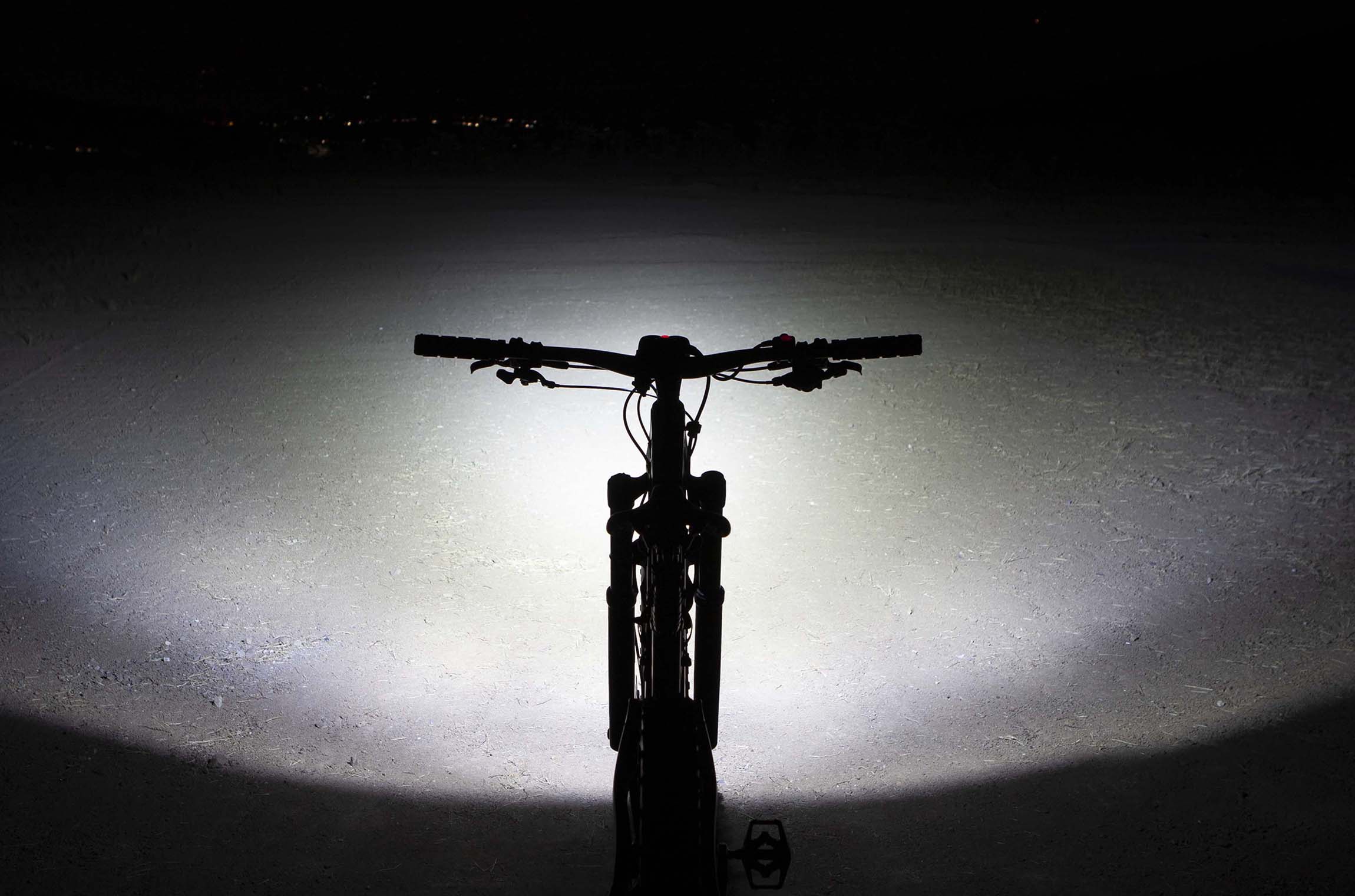 niterider pro 4200 enduro remote powerful beam pattern high mtb front bike light (4670769299515)